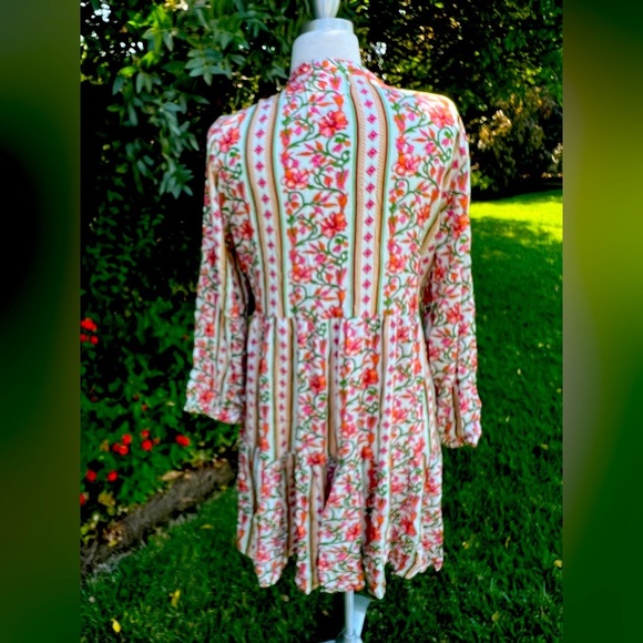 Japna - Floral🌸 Striped Mini Dress - Pink and Green - Picture 5 of 8